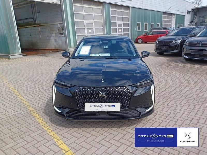 Neu DS Automobiles DS4 131 PS (96 kW) 2026 Schwarz Limousine