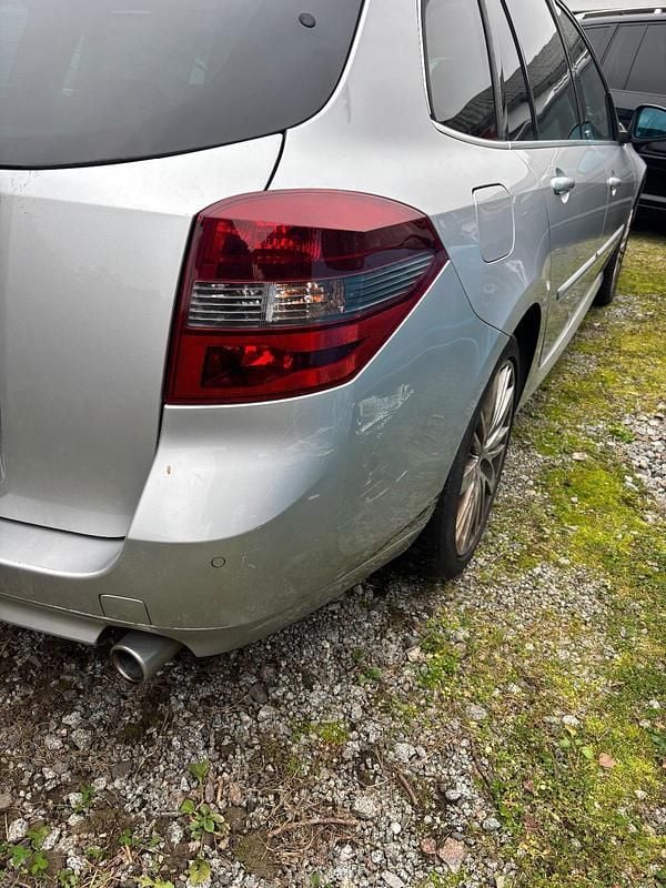 Gebraucht Renault Laguna III GT 184 PS (135 kW) 2009 Silber Kombi