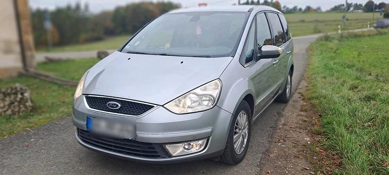 Silber Gebraucht 2006 Ford Galaxy Van / Kleinbus | 3.500 € - Bild 1/4
