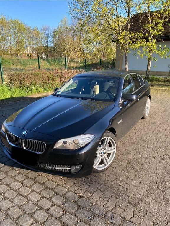 Usata BMW 525 218 CV (160 kW) 2012 Nero Berlina