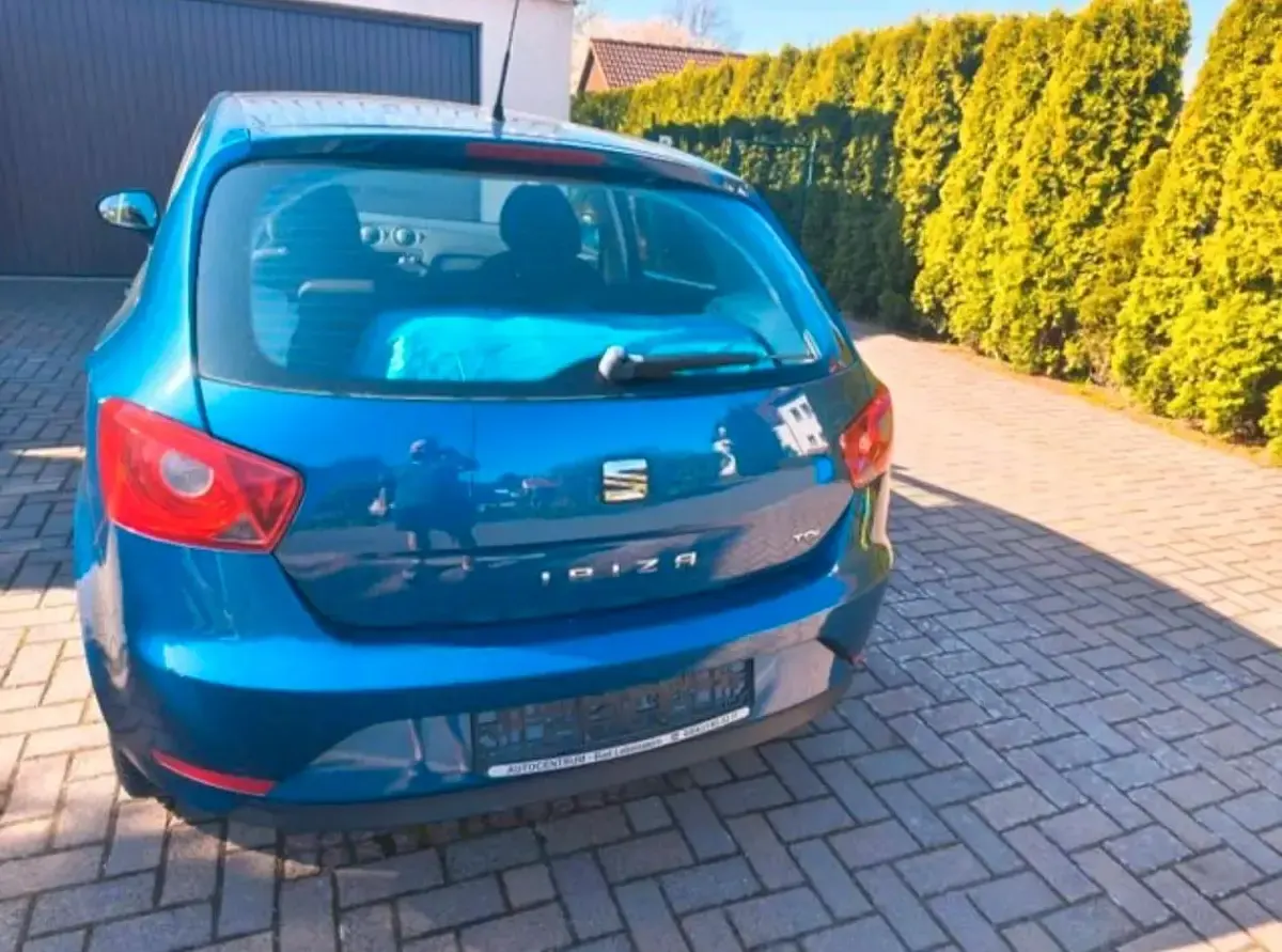 Gebraucht Seat Ibiza 90 PS (66 kW) 2015 Blau Limousine