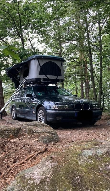 Second-hand BMW 523 180 CP (132 kW) 2000 Negru Break