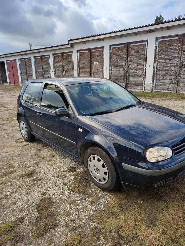 Gebraucht VW Golf IV 75 PS (55 kW) 2001 Kleinwagen