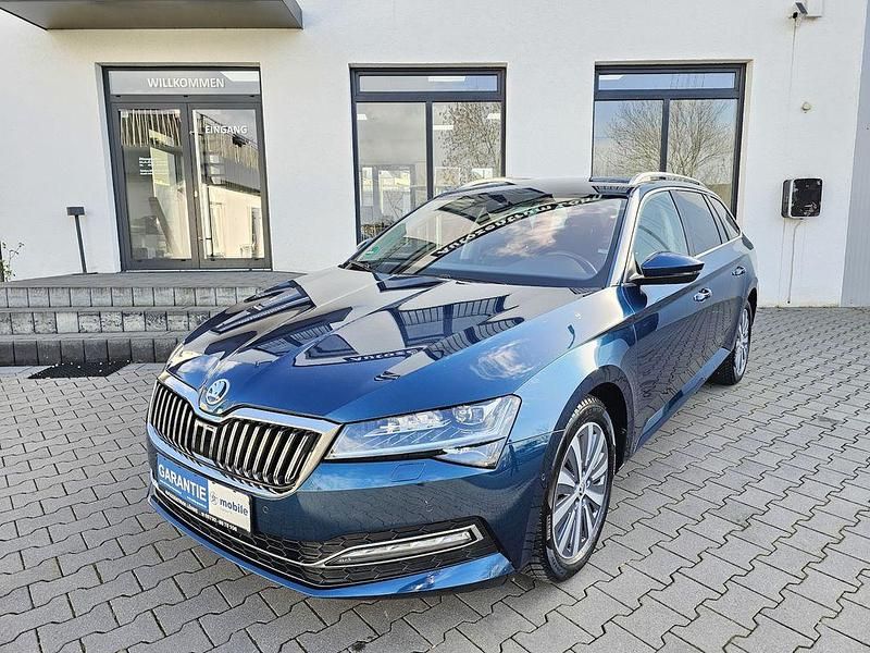 Gebraucht Skoda Superb 190 PS (139 kW) 2021 Blau Limousine