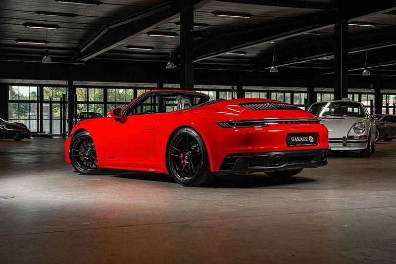 Gebraucht Porsche 911 Carrera Cabriolet 480 PS (353 kW) 2024 Rot Cabrio