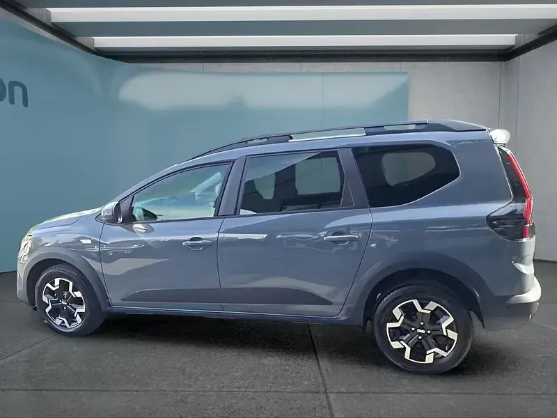 Neu Dacia Jogger Journey 150 PS (110 kW) 2026 Grau Van / Kleinbus