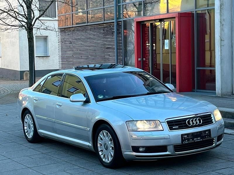 Silber Gebraucht 2005 Audi A8 Limousine | 2.750 € (Superpreis) - Bild 1/4