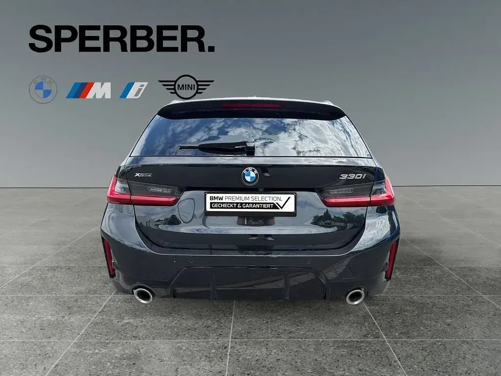 Gebraucht BMW 330 Performance 245 PS (180 kW) 2023 Schwarz Kombi