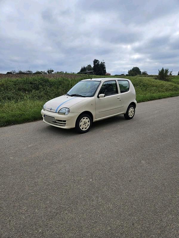 Beige Gebraucht 2005 Fiat Seicento Anniversary Kleinwagen | 1.899 € (Etwas zu teuer) - Bild 1/4