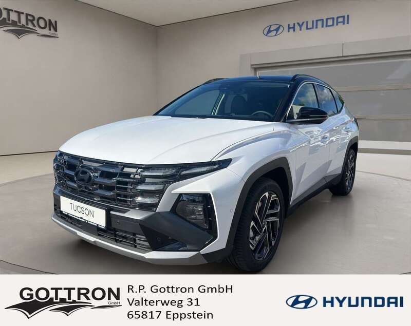 Serenity white / abyss black Neu 2025 Hyundai Tucson Prime SUV | 38.990 € (Etwas zu teuer) - Bild 1/4
