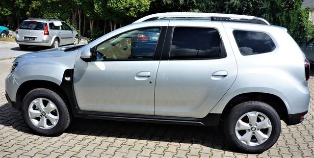 Gebraucht Dacia Duster 114 PS (83 kW) 2019 Silber metallic SUV