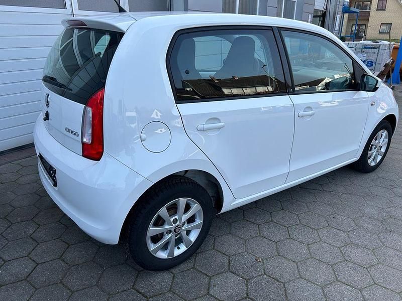 Gebraucht Skoda Citigo Elegance 60 PS (44 kW) 2014 Candyweiss Kleinwagen