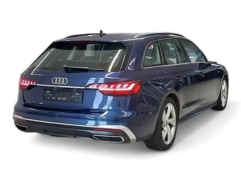Second-hand Audi A4 S-Line 204 CP (150 kW) 2022 Albastru Break