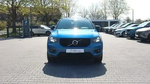 Gebraucht Volvo XC40 R-Design 154 PS (113 kW) 2018 Blau SUV