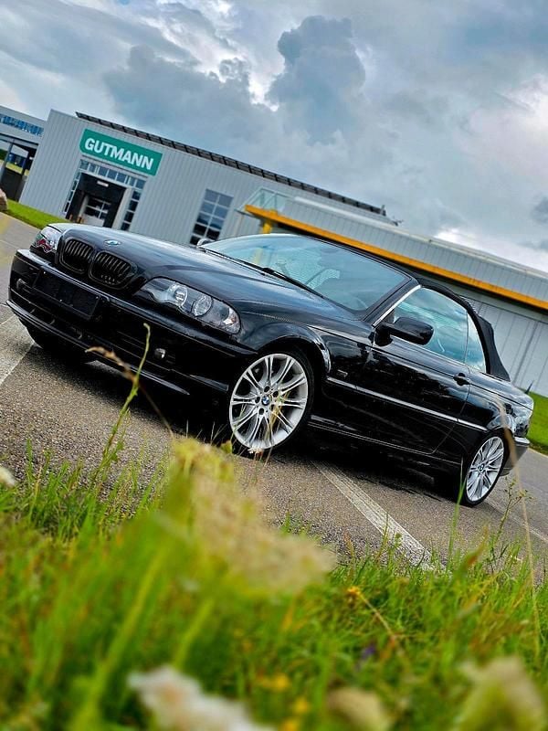 Schwarz Gebraucht 2001 BMW 325 Cabriolet M Sport Cabrio | 9.990 € - Bild 1/4