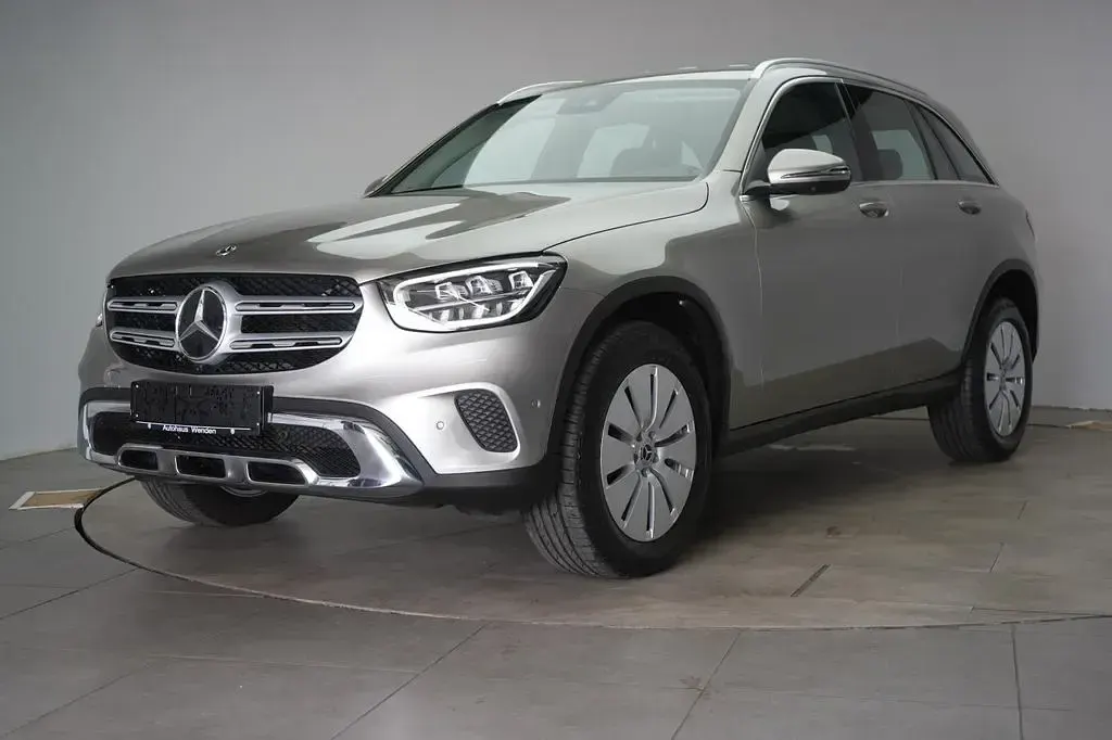 Gebraucht Mercedes GLC300de 306 PS (225 kW) 2022 Silber SUV