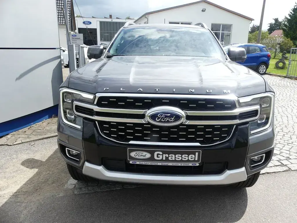 Gebraucht Ford Ranger Platinum 241 PS (177 kW) 2026 Grau Pickup