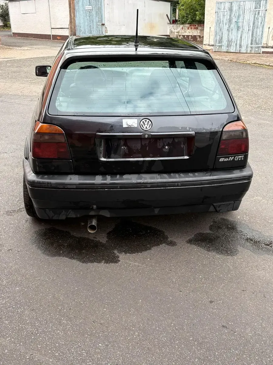 Gebraucht VW Golf III GTI 116 PS (85 kW) 1995 Schwarz Kleinwagen
