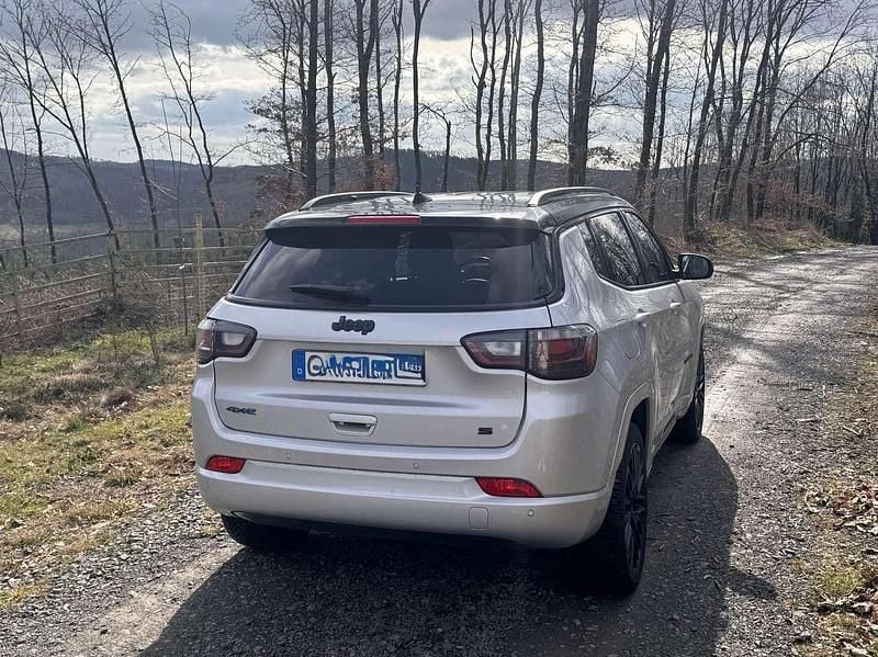 Gebraucht Jeep Compass 241 PS (177 kW) 2022 Weiß SUV