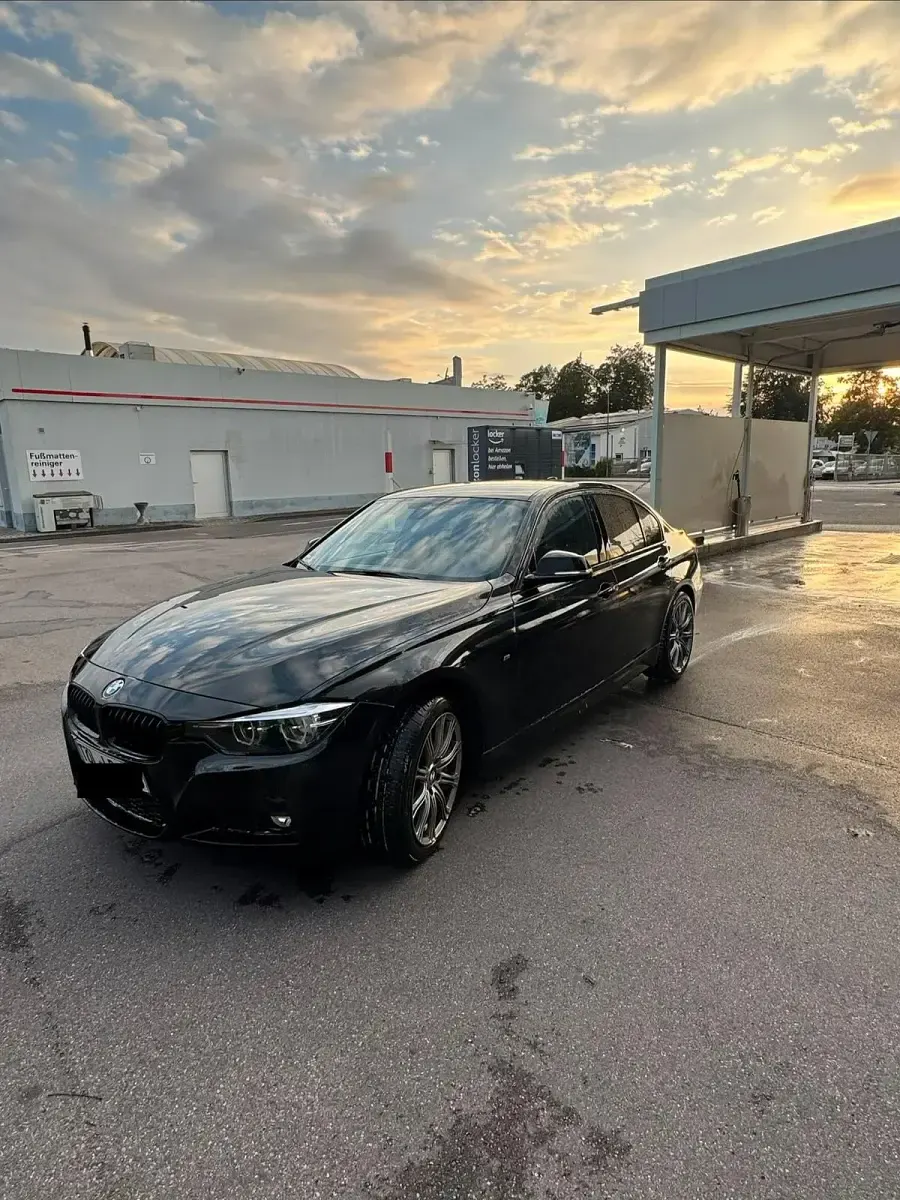 Gebraucht BMW 320 Shadowline 190 PS (139 kW) 2018 Schwarz Limousine