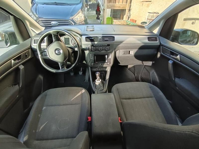 Gebraucht VW Caddy Comfortline 102 PS (75 kW) 2015 Braun Van / Kleinbus