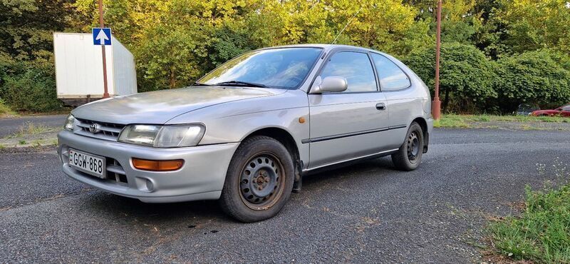Silber Gebraucht 1994 Toyota Corolla Limousine | 1.790 € - Bild 1/4