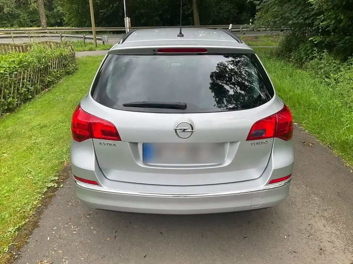 Gebraucht Opel Astra 136 PS (100 kW) 2016 Silber Kombi