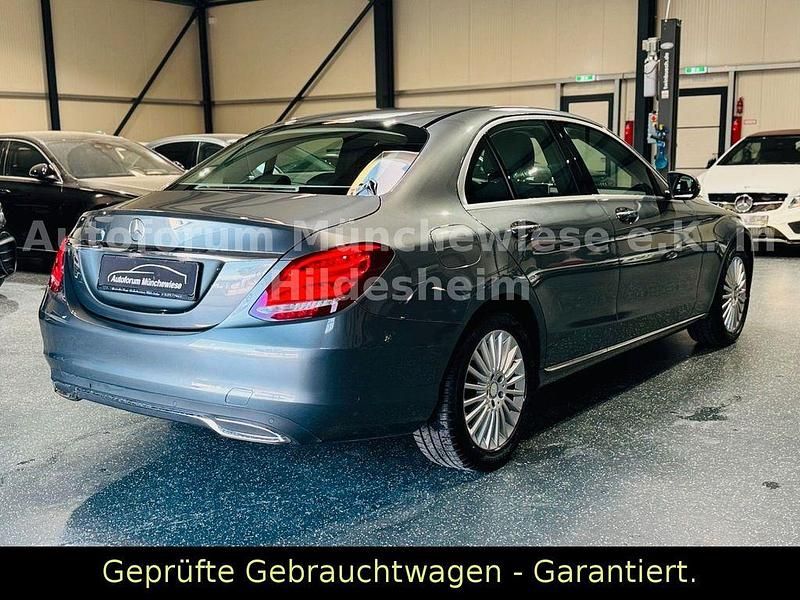 Gebraucht Mercedes C180 Exclusive 156 PS (114 kW) 2017 Grau Limousine