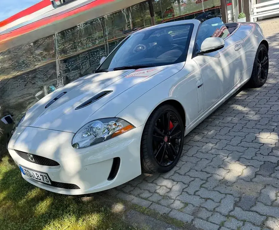 Gebraucht Jaguar XKR 510 PS (375 kW) 2009 Weiß Cabrio