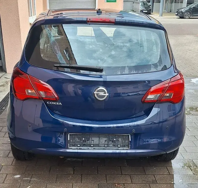 Usado Opel Corsa Edition 69 HP (50 kW) 2017 Azul Citadino