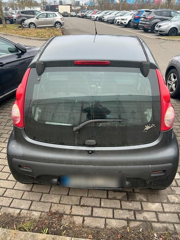 Gebraucht Peugeot 107 68 PS (50 kW) 2005 Grau Kleinwagen