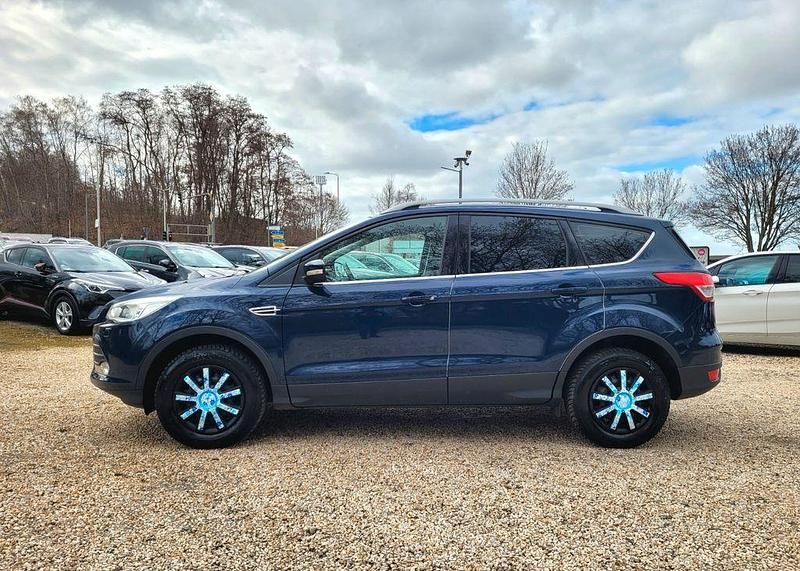 Gebraucht Ford Kuga Trend 150 PS (110 kW) 2015 Blau SUV