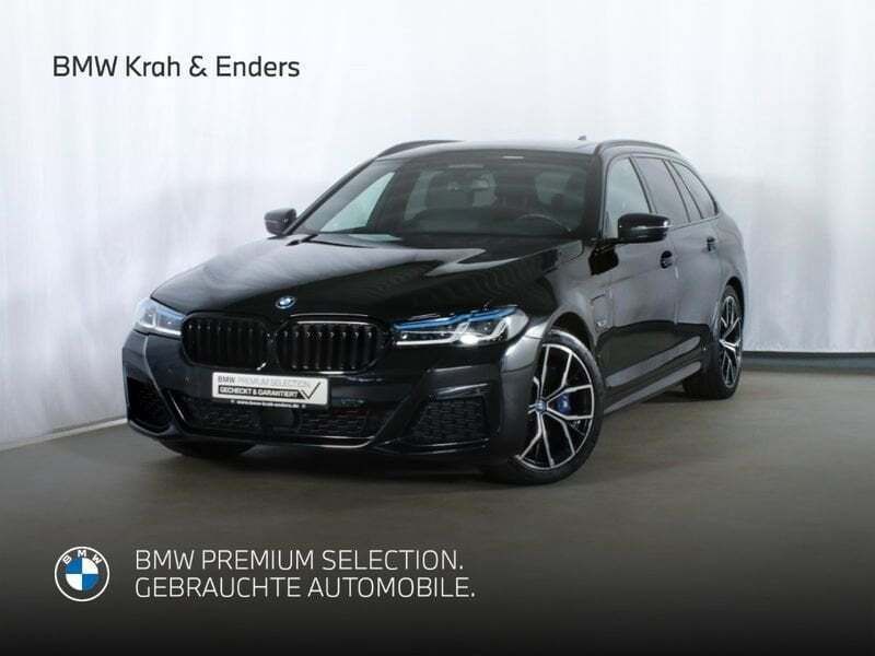 Schwarz Gebraucht 2022 BMW 530e M Sport Kombi | 42.258 € (Etwas zu teuer) - Bild 1/4