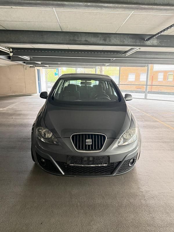 Second-hand Seat Altea 2012 Gri Berlinǎ