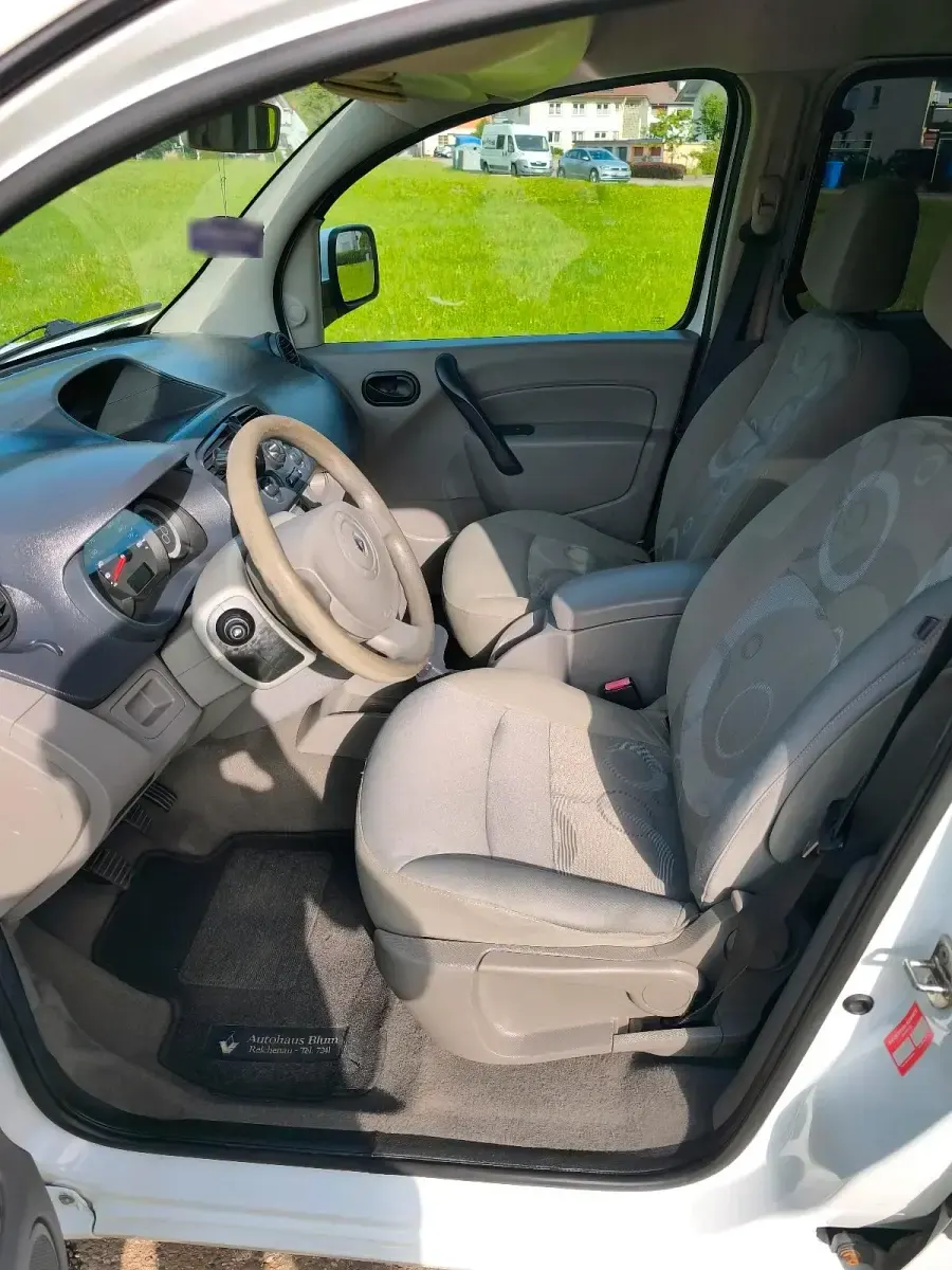 Gebraucht Renault Kangoo 87 PS (63 kW) 2009 Weiß Van / Kleinbus