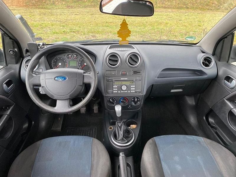 Gebraucht Ford Fiesta 80 PS (58 kW) 2008 Grau Kleinwagen
