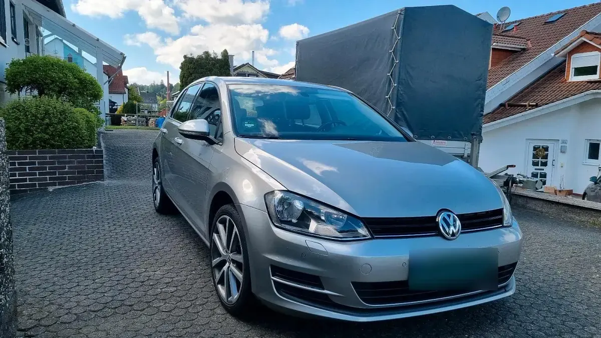 Gebraucht VW Golf VII 110 PS (80 kW) 2015 Grau Limousine
