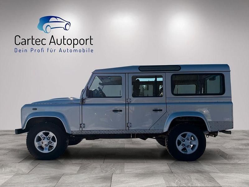 Gebraucht Land Rover Defender 122 PS (89 kW) 2012 Silber Kombi
