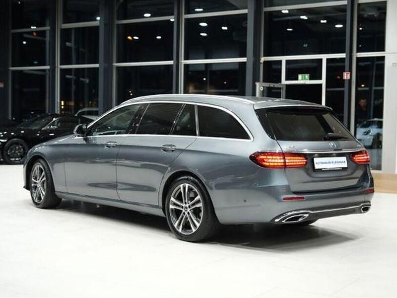 Gebraucht Mercedes E450 Avantgarde 367 PS (269 kW) 2020 Selenitgrau  metalliclack Kombi