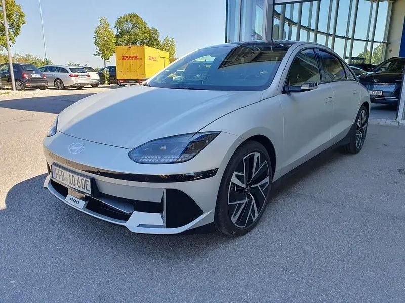 Beige schwarz Gebraucht 2023 Hyundai Ioniq 6 Limousine | 41.990 € (Etwas zu teuer) - Bild 1/4