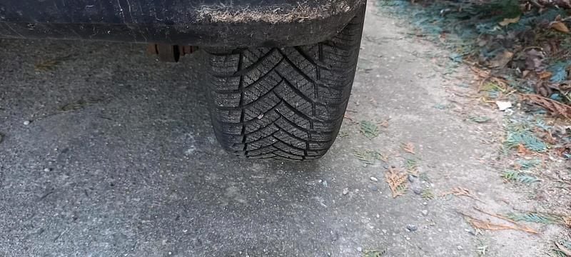 Gebraucht Daihatsu Cuore 58 PS (42 kW) 2005 Schwarz Kleinwagen