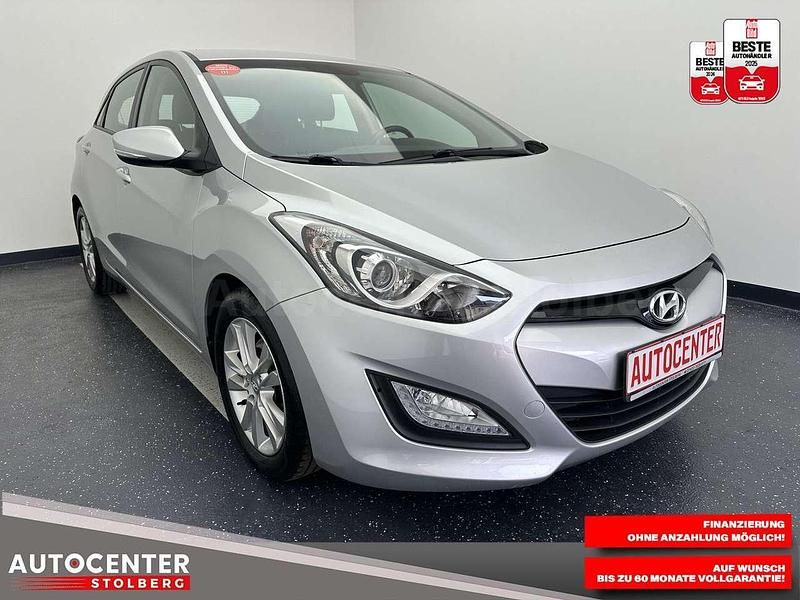 Gebraucht Hyundai i30 90 PS (66 kW) 2012 Silber Limousine