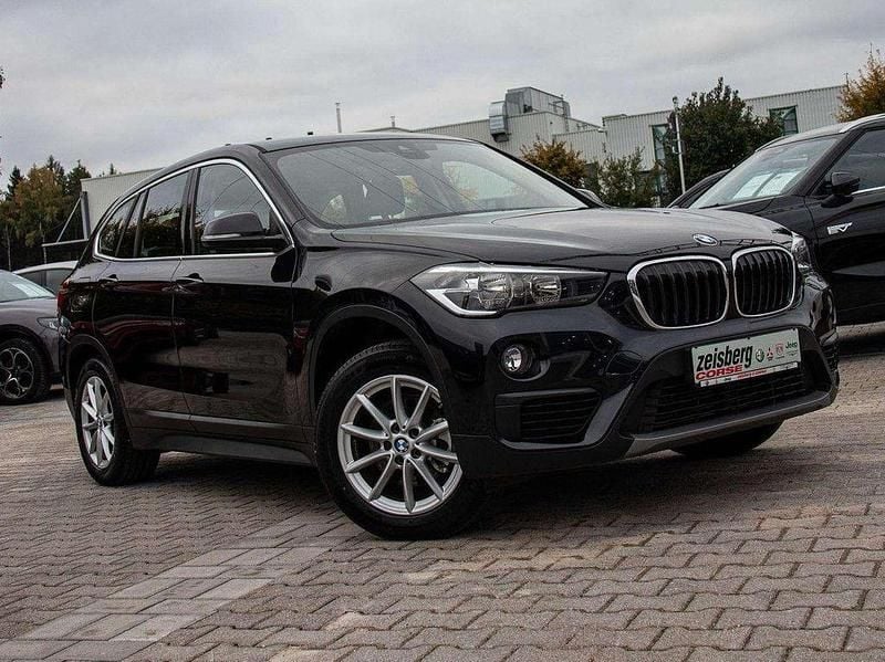 Second-hand BMW X1 Advantage 150 CP (110 kW) 2018 Negru SUV