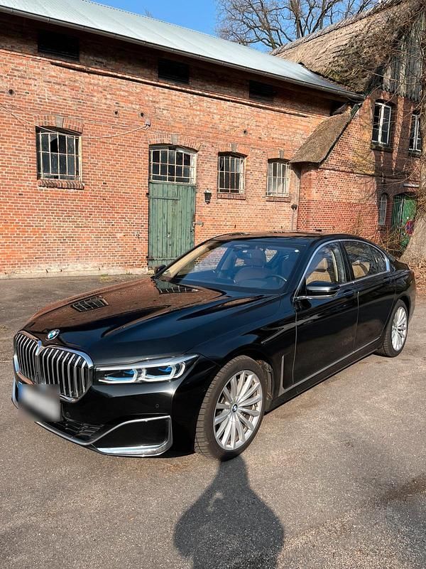 Gebraucht BMW 750 Executive 530 PS (389 kW) 2020 Limousine