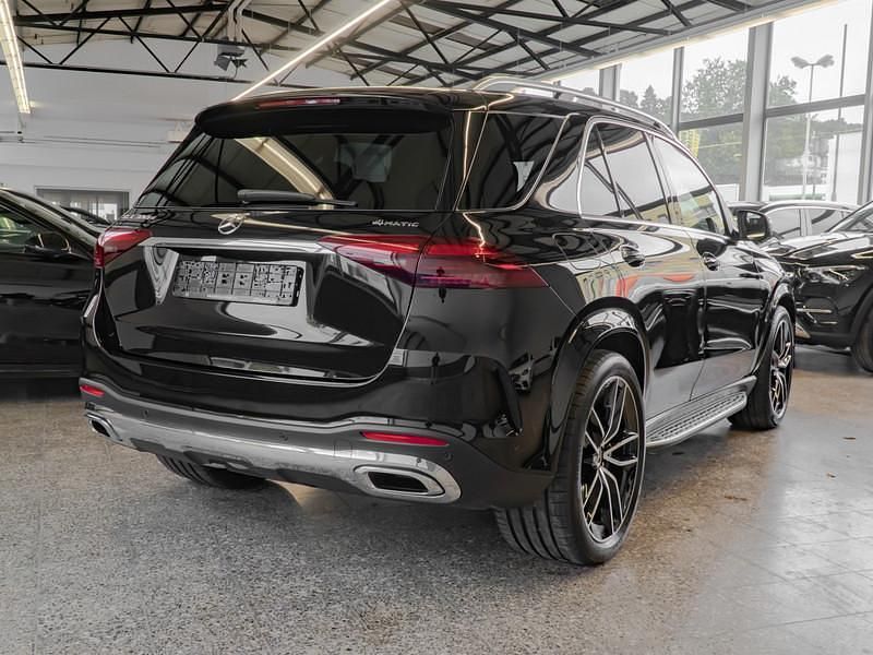 Gebraucht Mercedes GLE300 AMG 269 PS (197 kW) 2024 Schwarz unilack schwarz SUV