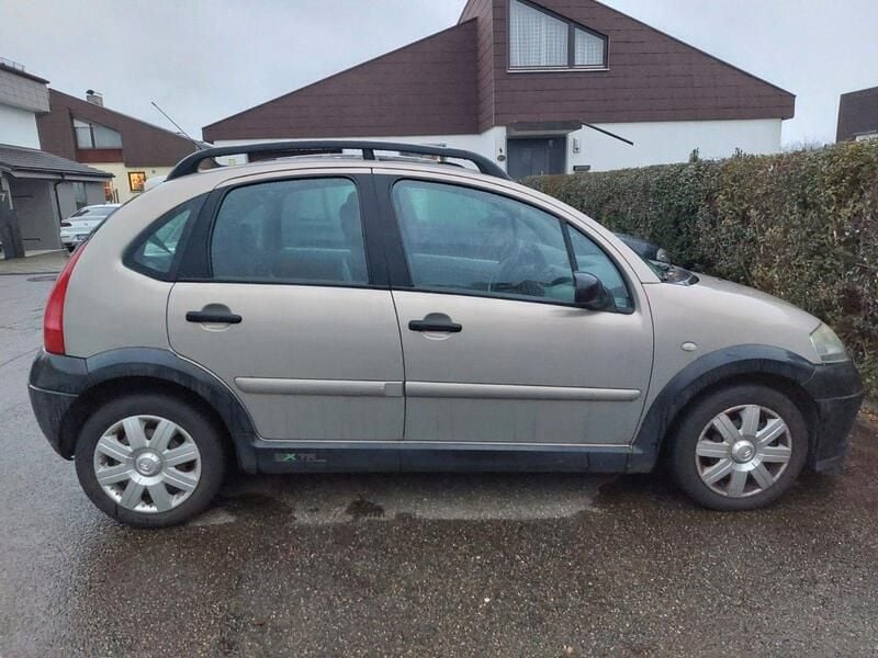 Gebraucht 2004 Citroën C3 Kleinwagen | 2.999 € (Fairer Preis) - Bild 1/4