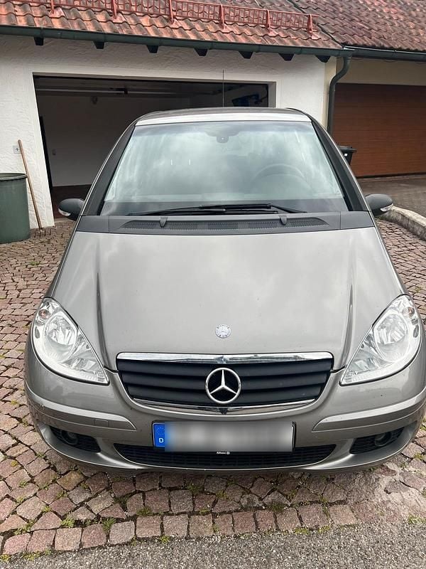 Grau Gebraucht 2005 Mercedes A150 Limousine | 1.990 € (Guter Preis) - Bild 1/4