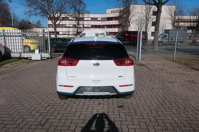 Gebraucht Kia Niro Vision 105 PS (77 kW) 2019 Weiß SUV