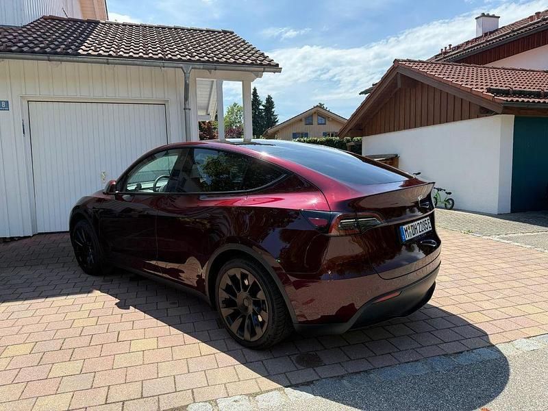 Gebraucht Tesla Model Y 378 kW (514 PS) 2024 Rot SUV