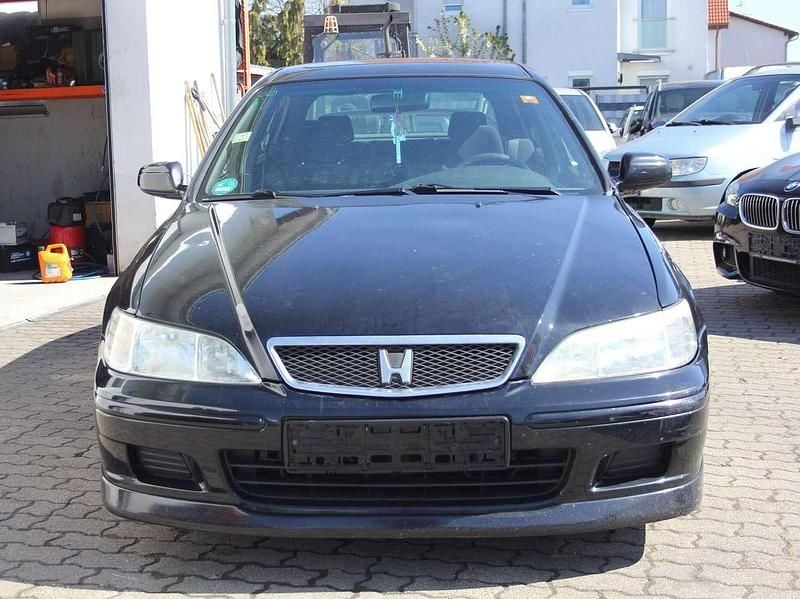 Gebraucht Honda Accord 136 PS (100 kW) 2000 Schwarz Limousine